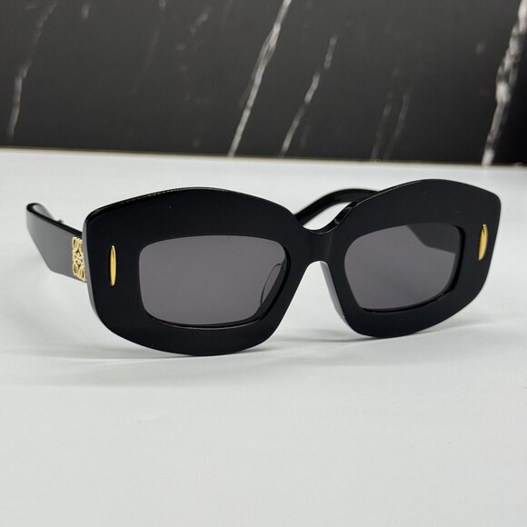 NEW LOEWE LW40114F 01A WOMEN SUNGLASSES BLACK LOEWE EYEWEAR - Picture 3 of 11